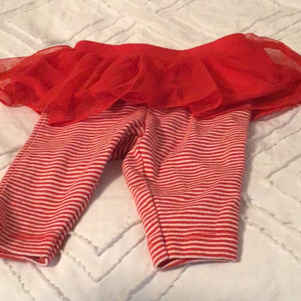 Festive Baby Outfit with Red Tutu and Striped Leggings - Picture 4 of 4